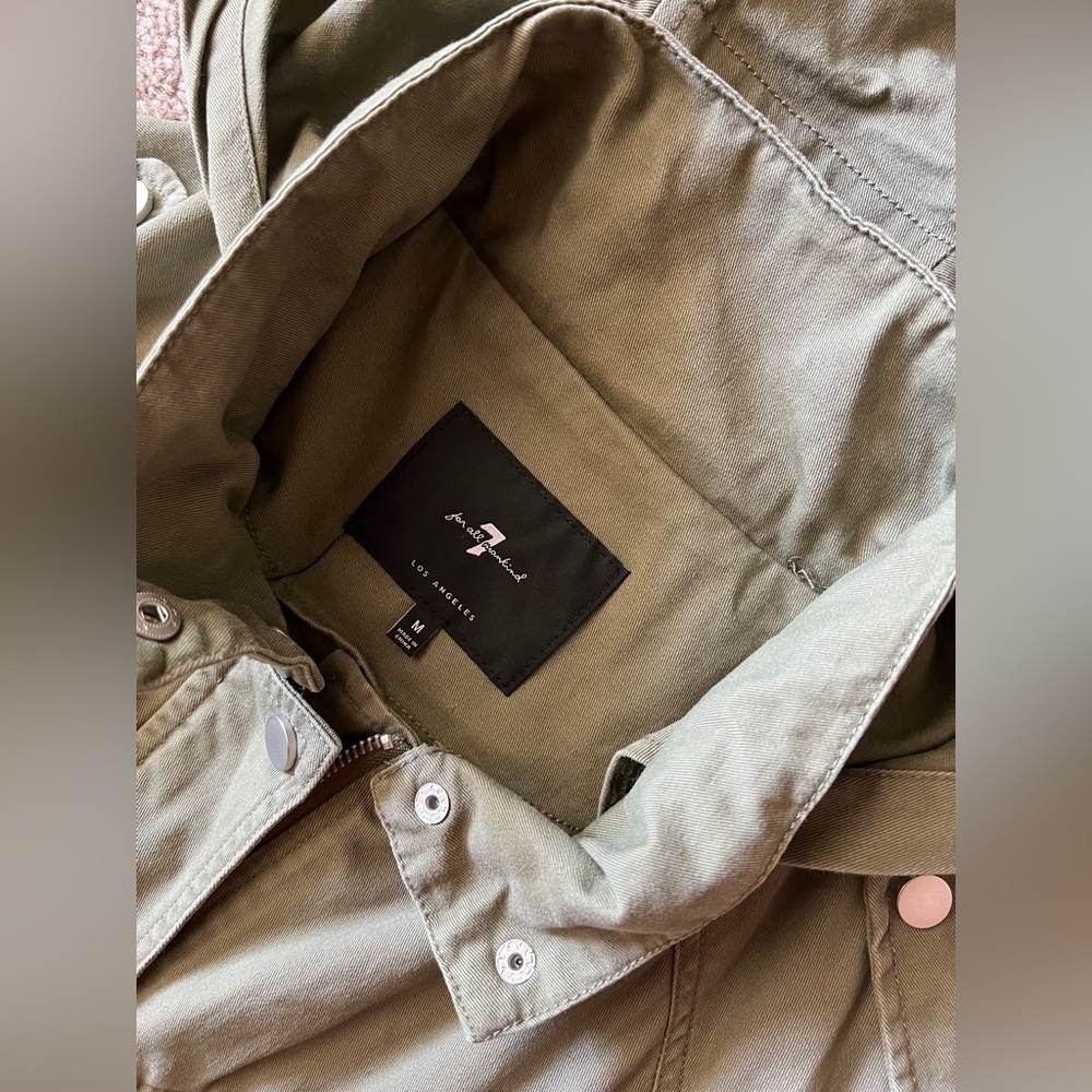 7 For All Mankind Army Green Utility Jacket Hoodie Cinch waist hem detail Sz M - Picture 6 of 11